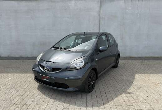 Toyota Très jolie Aygo à voir