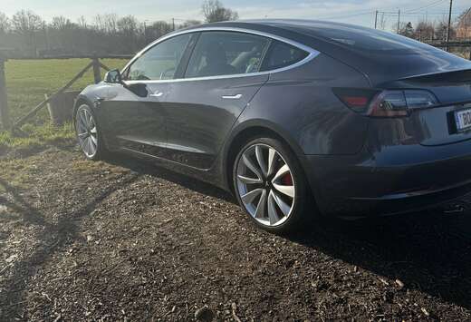 Tesla 75 kWh Performance Dual Motor