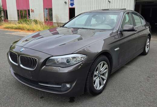 BMW 523i