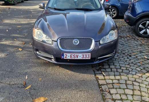 Jaguar 2.7 Turbo V6 Luxury