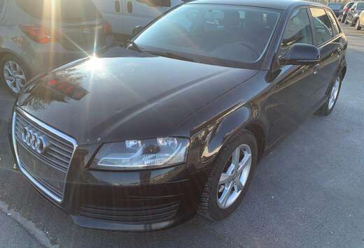 Audi A3 Sportback 1.6 TDi e Attraction Start/Stop DPF