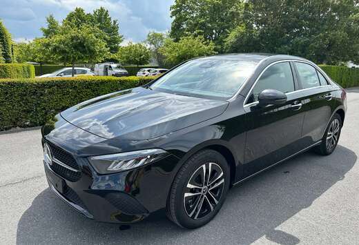Mercedes-Benz PHEV Luxury Line (160 kW) Luxury Line