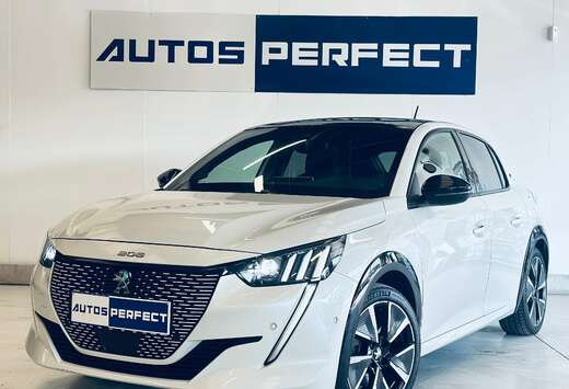 Peugeot 50 kWh GT Pack BOITE AUTO PANO PDC CAMERA NAV ...