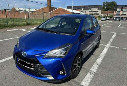 Toyota Toyota Yaris Hybrid 1.5 e-CVT Dynamic