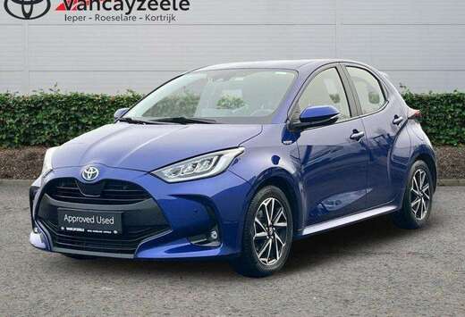 Toyota Iconic+Hitech pack+gps+cam+sens V+A