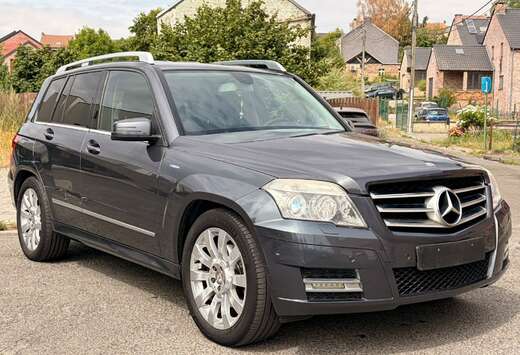 Mercedes-Benz CLk 220 / Navi / Cuir / Xenon