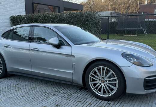 Porsche Panamera 4 e-Hybrid 2.9 V6 Turbo PHEV PDK