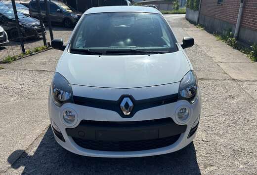 Renault Twingo 1.2i prête à immatriculer
