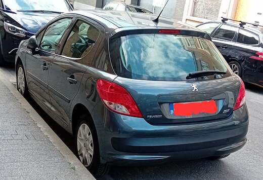 Peugeot 207 1.4i Millesim 200