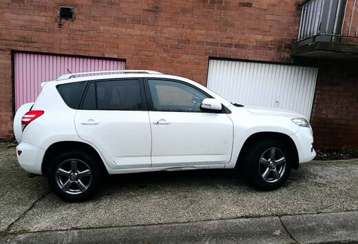 Toyota Rav4 2.2 D-4D 4x4 Black Edition DPF