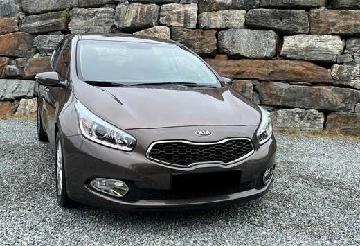 Kia Cee\'d 1.6i Fusion DCT