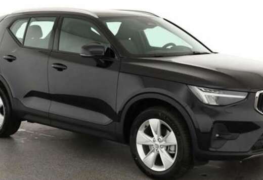 Volvo XC40 2.0 B3 MHEV Core DCT