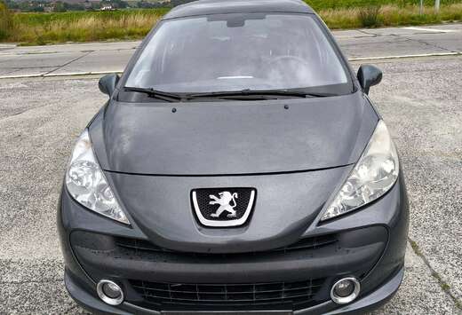 Peugeot 1600 essence boîte automatique