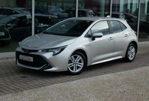 Toyota 1.8 Hybrid Dynamic +Parkeersensoren GPS CARPLA ...