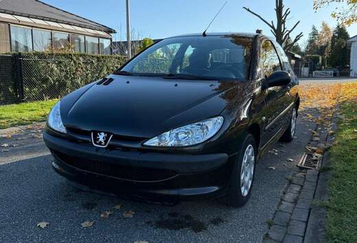 Peugeot 1.1i essence 120.000km PRETE A IMMATRICULER