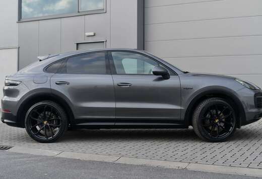 Porsche Cayenne 3.0i V6 PHEV - Leichtbau Sportpaket