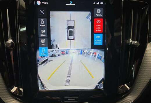 Volvo B5 AWD Ultra Dark / Essence
