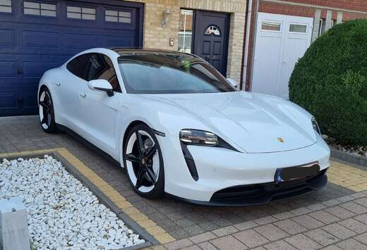 Porsche Taycan 4S