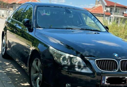 BMW 523i