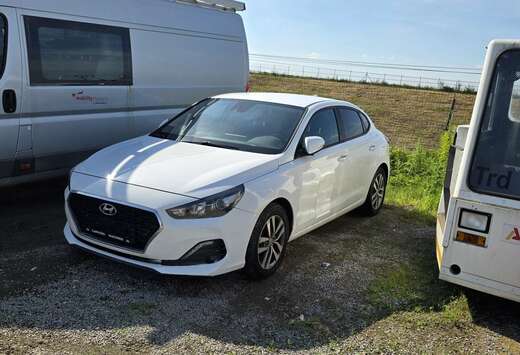 Hyundai Fastback 1.0 T-GDi Inspire