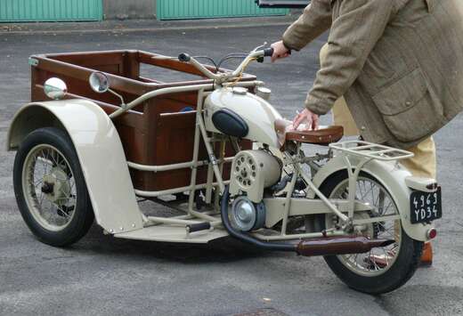 Peugeot triporteur