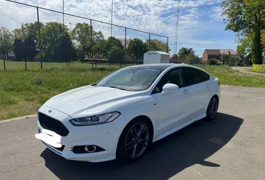Ford Mondeo 2.0 TDCi ST-Line/180PK/PANO/KEYLESS