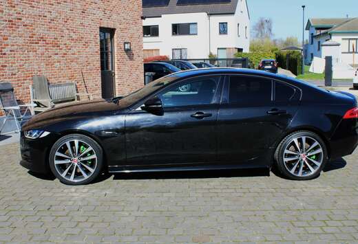 Jaguar XE 2.0 T R-Sport Automaat  R-Sport + Black Pac ...