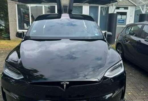 Tesla Model X 90 kWh Dual Motor Performance