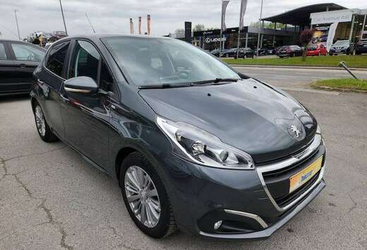 Peugeot 208 1.2i PureTech Style