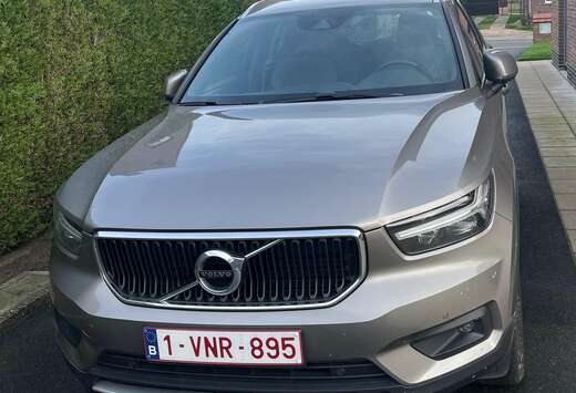 Volvo XC40 T3 Geartronic Momentum Pro