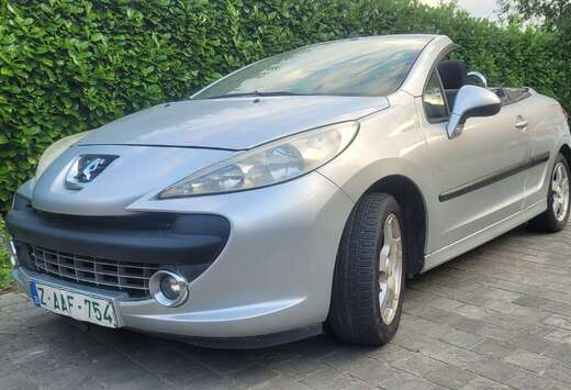 Peugeot CABRIO 1.6i AIRCO 123000km 2008  EERST LEZEN