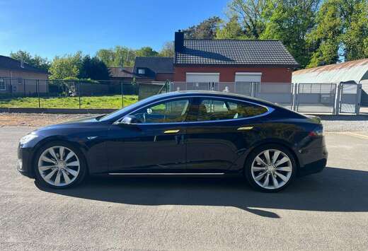 Tesla Model S 85 kWh Dual Motor