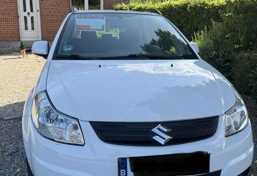 Suzuki 1.6 VVT Automatic 4x2 Style