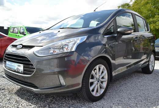 Ford NEW ARRIVAL1.0 EcoBoost Titanium S