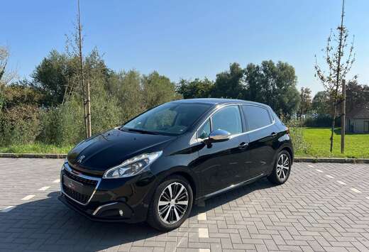 Peugeot 1.2+GPS+TOIT PANO+ PNEUS HIVER