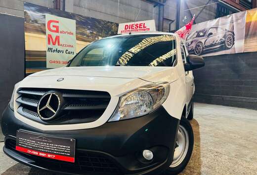 Mercedes-Benz 1.5CDI Utilitaire Porte Latérale Airco ...