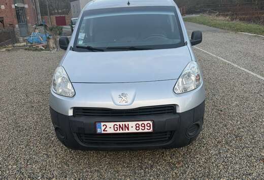 Peugeot 1.6 HDi L2H1 Confort 121 FAP (EU5)