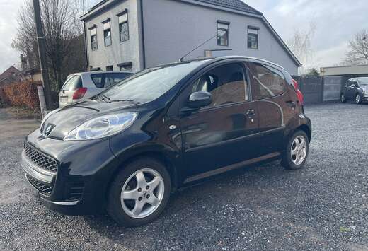 Peugeot 1.0iBenzine, Black&Silver,5 deurs,1e eigenaar ...