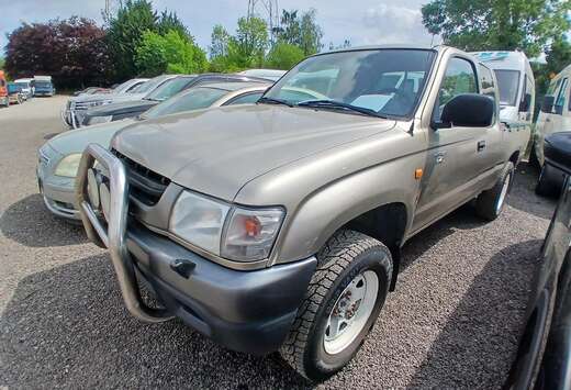 Toyota Hilux 2.5 Turbo D-4D 4WD SR5