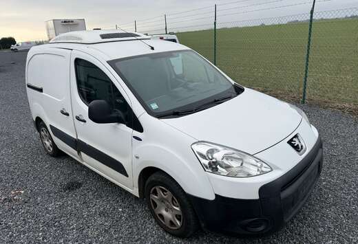 Peugeot 1.6 HDi L1H1 Confort 120 FAP ( Frigo )