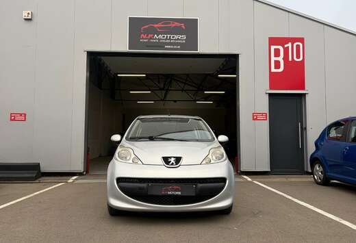 Peugeot 107 1.0i 12v moteur Toyota