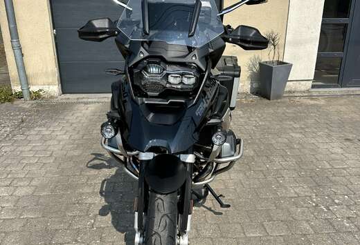 BMW Akra