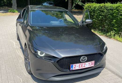 Mazda 3 e-SKYACTIV-G 2.0 M HYBRID DRIVE SELECTION