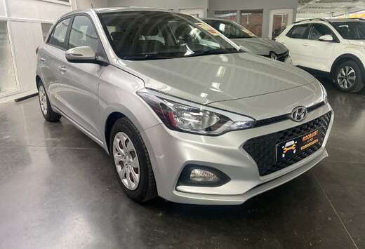 Hyundai i20 1.2i Air      avec 1 an 1/2 de garantie