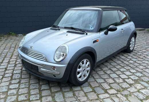 MINI Mini 1.6i 16v Cooper