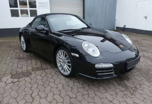 Porsche 911 Carrera 4S