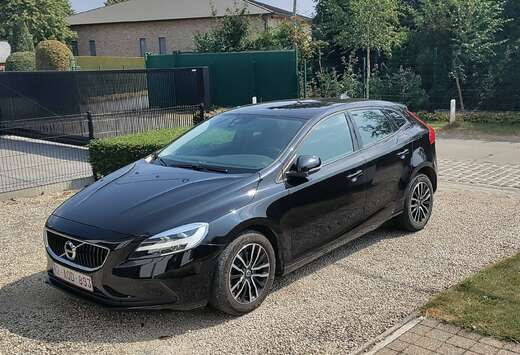 Volvo V40 2.0 T2 Black Edition GPF (EU6d-TEMP)
