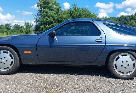 Porsche 928 S