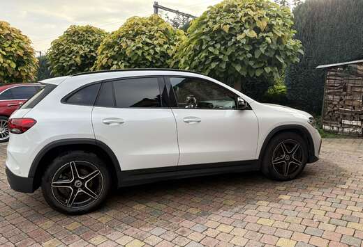 Mercedes-Benz AMG Line