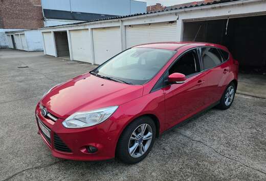 Ford Focus 1.0 EcoBoost Start-Stopp-System SYNC Editi ...